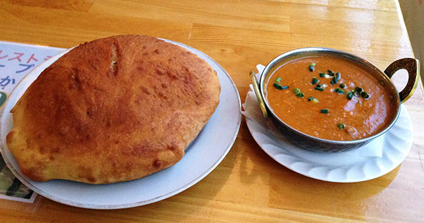 アジアンレストラン&バー サハラ 石川町店 バトゥラ、キーマカレー