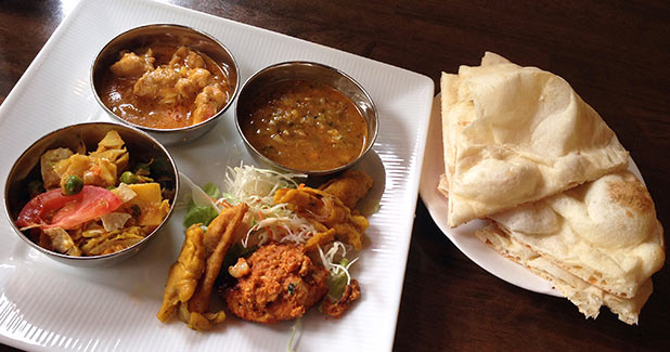 デリーダイニング (Delhi Dining)