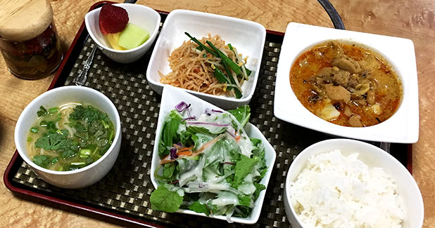 ソムタム マッサマンカレーセット
