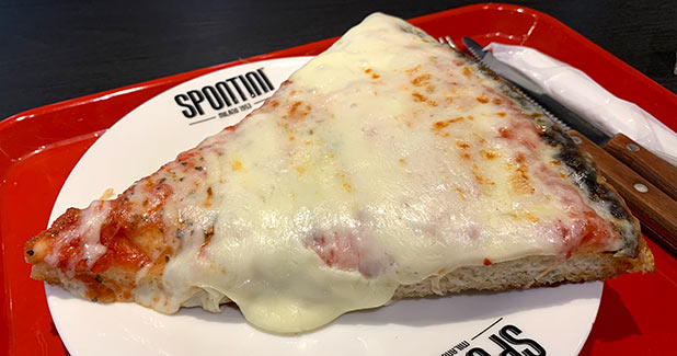ピッツェリア スポンティーニ (Pizzeria Spontini)